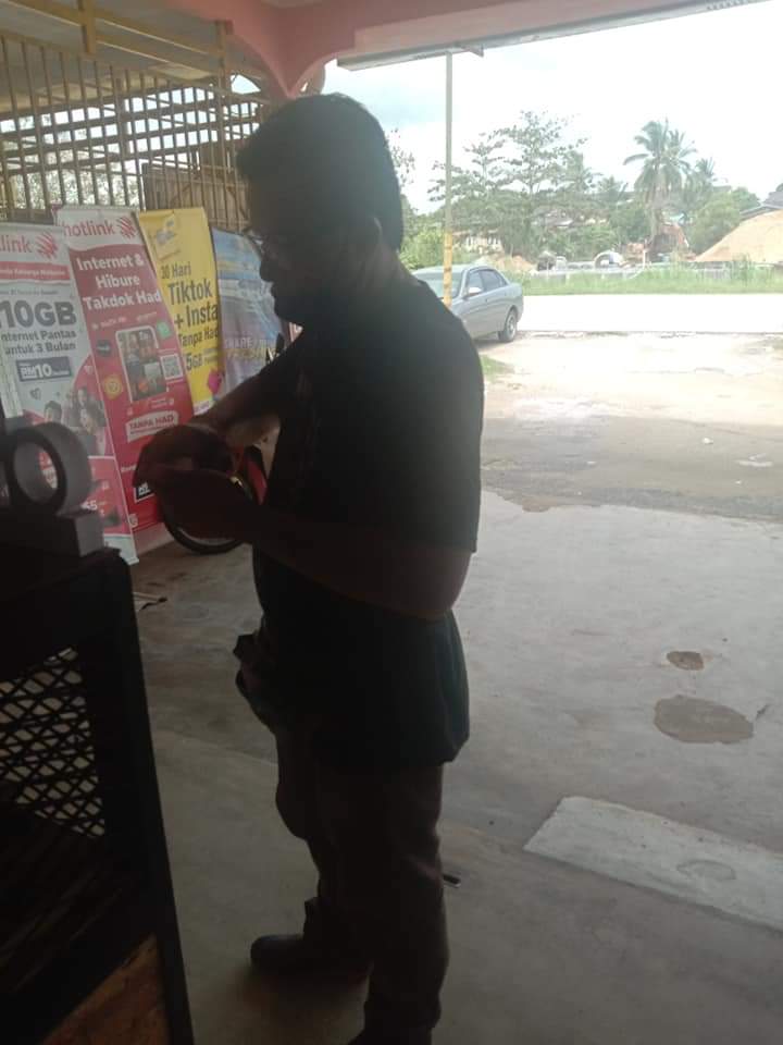 69Pakar's tweet photo. Alhamudillah rezeki petang customer walk in ke kedai amik no baru redone plan hybrid50U unlimited data unlimited call. 

#redONEMemangBest  #redONEpostpaid #redonemachang #redONE #hyrid50U https://t.co/MyZVZNoetO