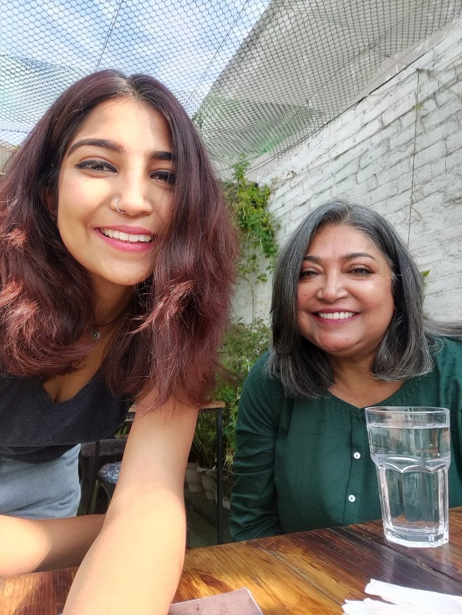 Ishcomic's tweet photo. Mother and brat date 😃
Sometime Monday isn't that bad!
#FigandMaple
@sreoo_em https://t.co/kuJeONN05A