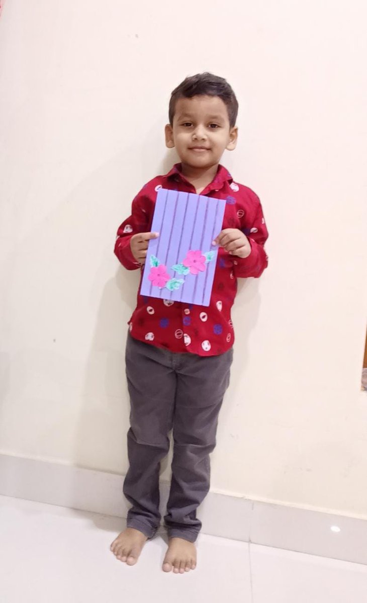 iSBAcademy's tweet photo. Kids participated and enjoyed in new year greeting card making activity at Spring Board Academy Nagole.

#SpringBoardAcademy #HappyNewYear #GreetingCard #Nagole https://t.co/UVMvtzf3NK