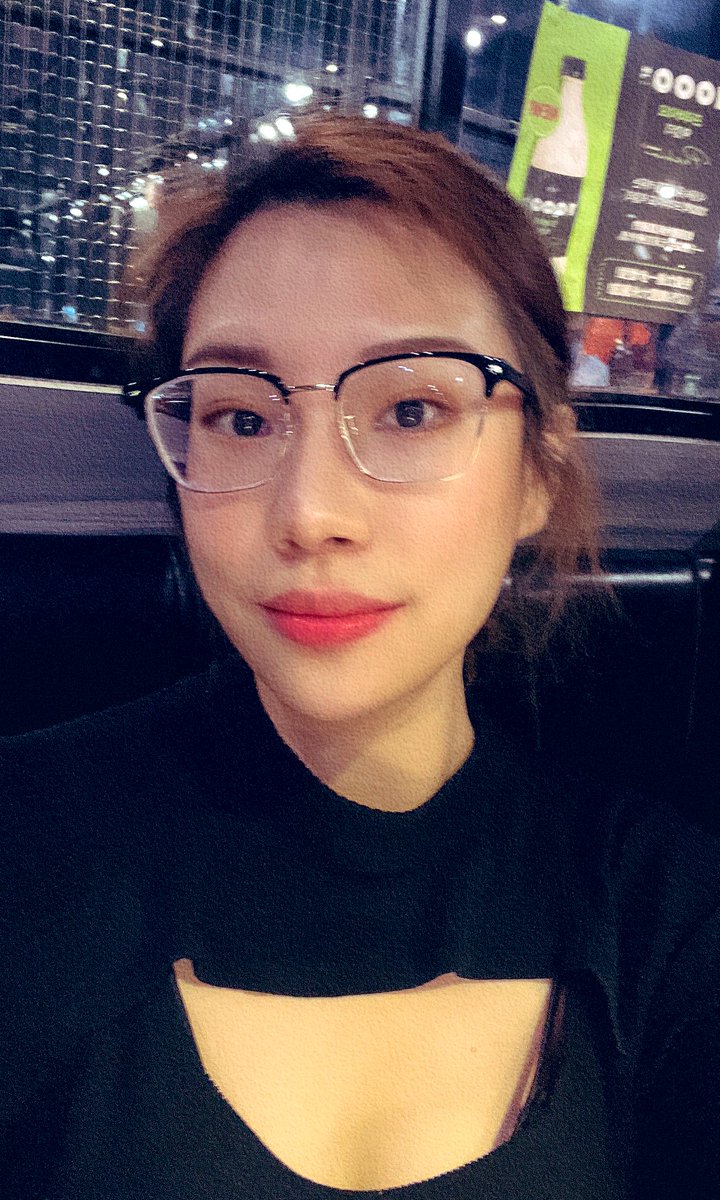 kiraCwm's tweet photo. 浪漫同悲觀並唔衝突
我地時常消極卻又覺得生活美好 https://t.co/RuudK49mJG
