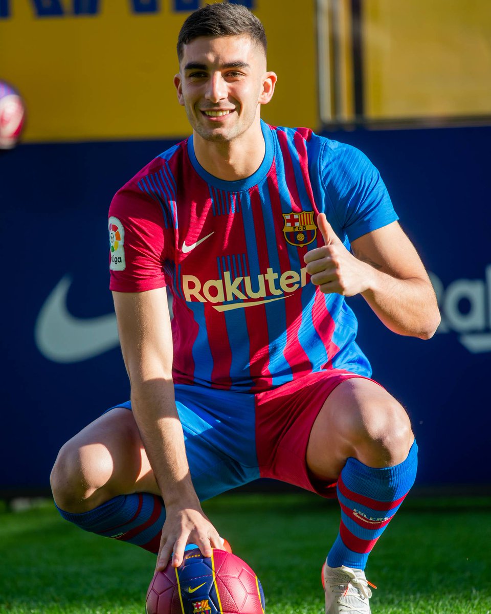 FCBarcelona_es's tweet photo. De estreno https://t.co/yq03EInwnE