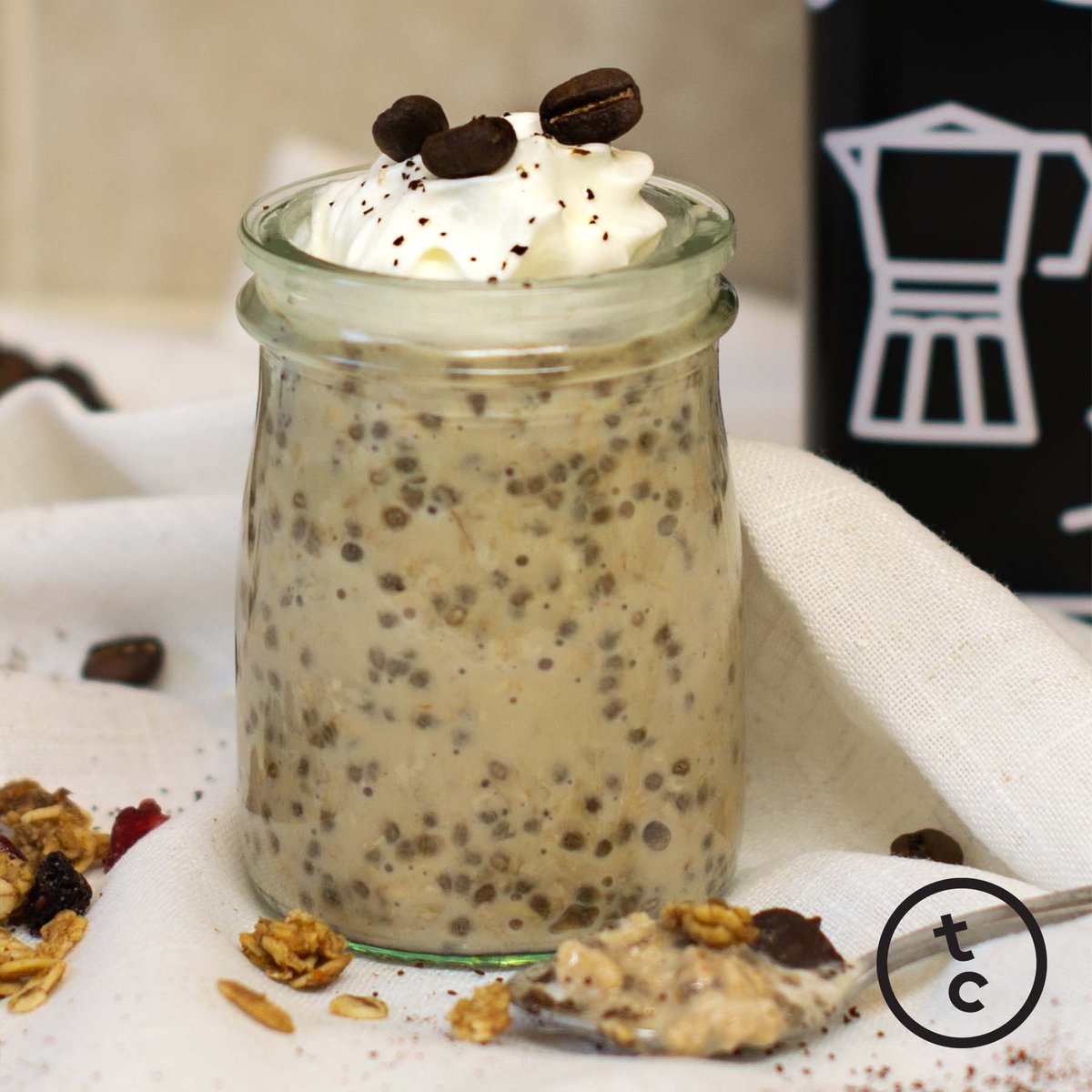 twochimpscoffee's tweet photo. Back to work tomorrow? Make the alarm more bearable with our coffee overnight oat recipe.
Whip up a batch (it takes literally 5 mins) and enjoy grab-and-go breakfasts all week!
https://t.co/5Tmm4EhXMf
#twochimpscoffee #coffeeovernightoats #coffeebreakfast #coffeeporridge https://t.co/GAdXj2X6ix