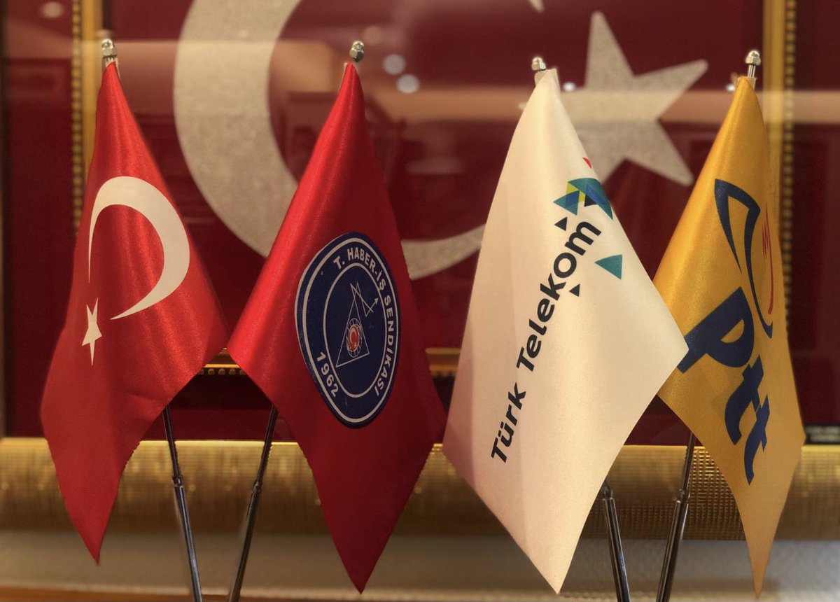 1-Üyelerimizin, 2021 Eylül ayından bugüne kadar yaşanan yüksek enflasyon artışı nedeniyle maruz kaldıkları gelir kayıplarının giderilmesi ve alım gücünün günümüz koşullarına göre yükseltilmesi noktasında işverenlerimize çağrıda bulunduk.

<a href="/TurkTelekom/">Türk Telekom</a> 
<a href="/rtukkurumsal/">RADYO VE TELEVİZYON ÜST KURULU</a> 
<a href="/PTTKurumsal/">PTT AŞ</a>