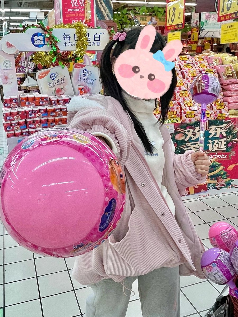 mmnwang's tweet photo. 张嘴吃糖糖～ https://t.co/17KnZKW5ws