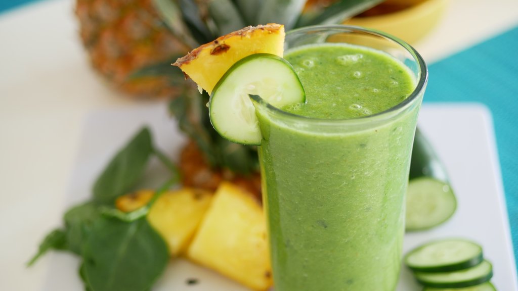HelloFreshUg1's tweet photo. #Didyouknow
Blending pineapple and cucumber creates a juice that cleans the colon, remove excess waste from the intestines! https://t.co/iT24xzeKJ1