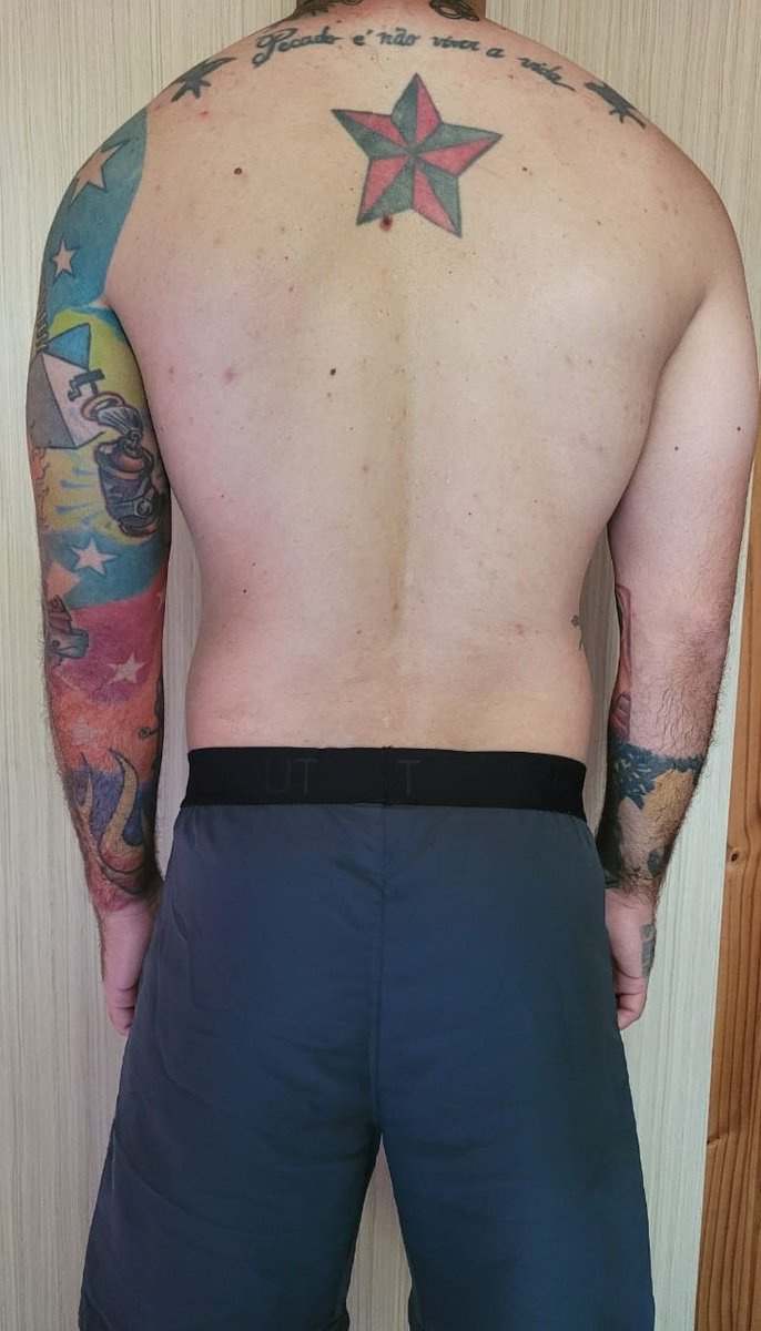 BruJobim's tweet photo. E aqui começamos meu diário de mudança de hábitos, uma das minhas metas desse ano.
Idade: 32
Peso: 70kg
Objetivo: Definição e melhorar minha postura https://t.co/Wlp8CdjULw