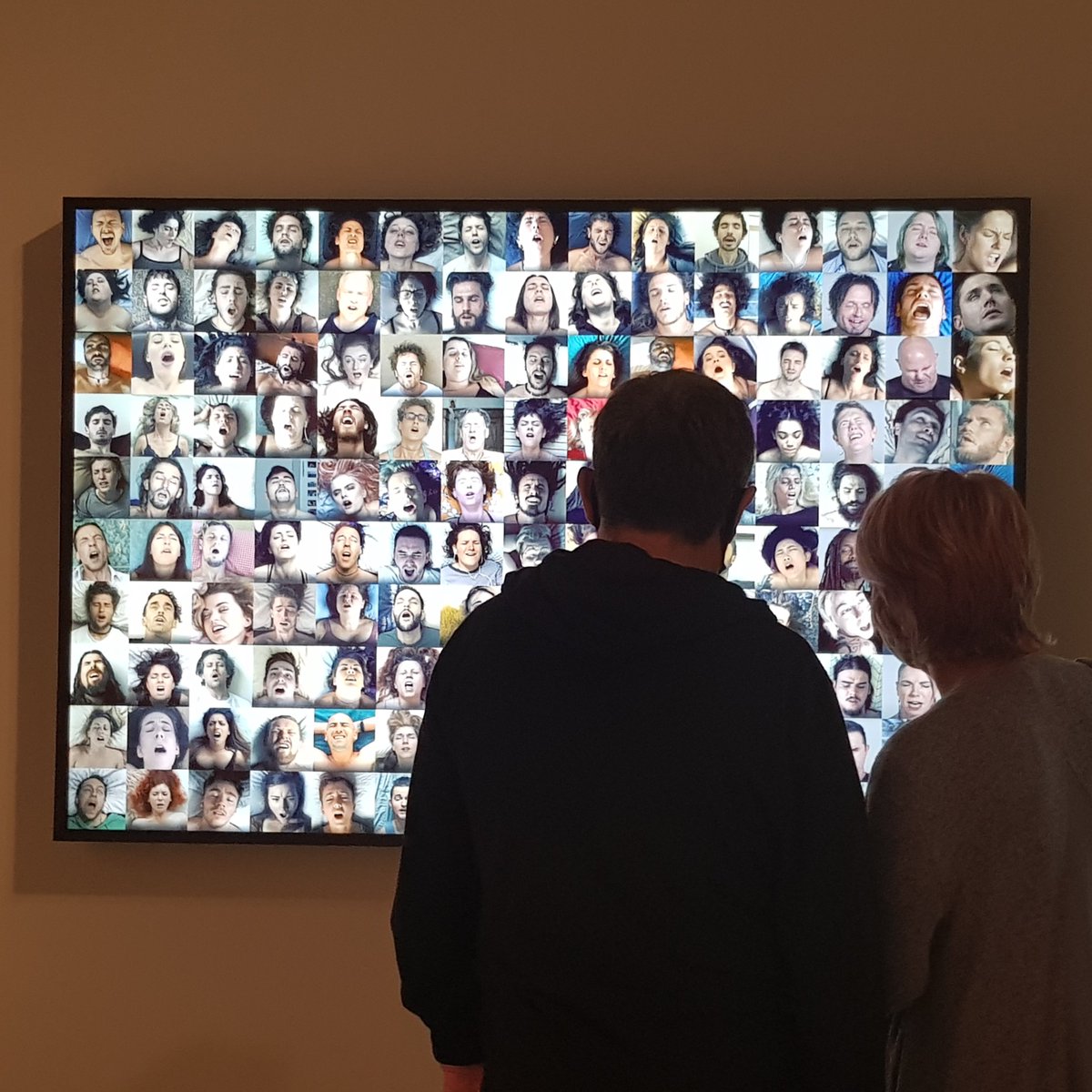 🔥 Ja podeu consultar les #ActivitatsFVC del mes de GENER! Tallers familiars, visites amb artistes, taules rodones, visites guiades... 🔗Més informació i inscripcions: bit.ly/38wqKBh