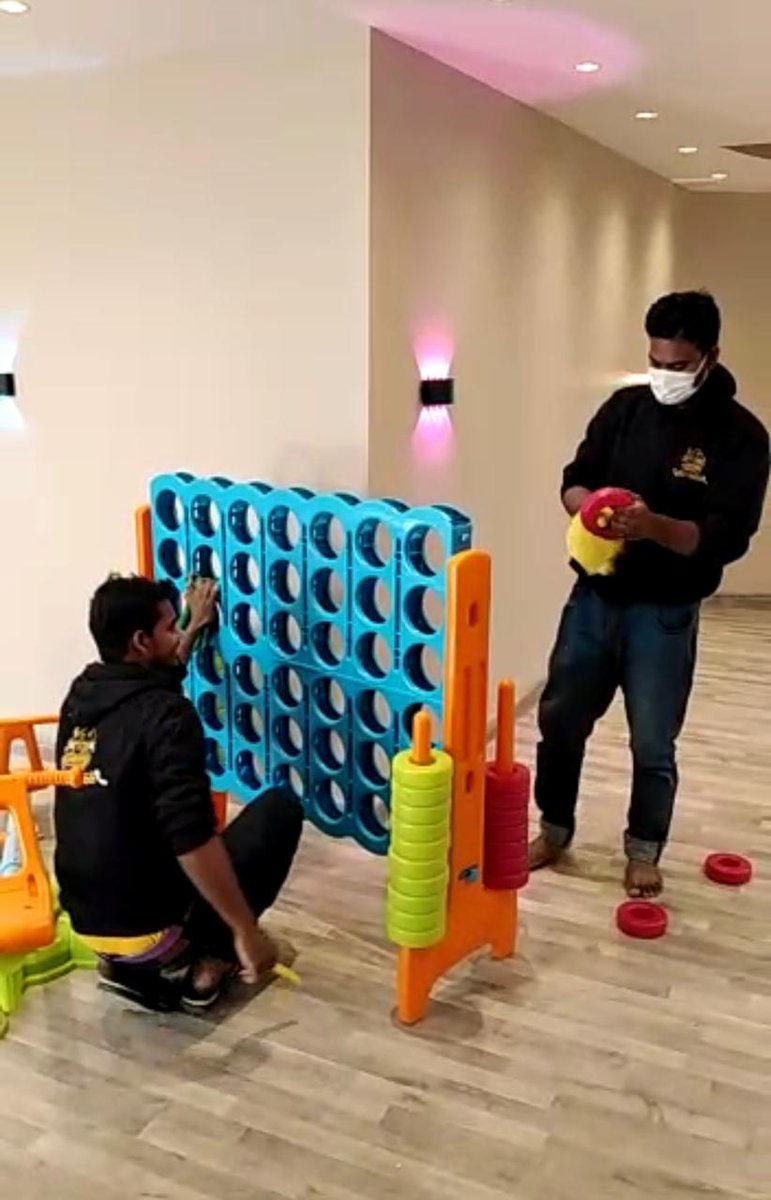 شركة تنظيف منازل بالرياض نظافة فلل شقق غسيل مجالس كنب سجاد موكيت خزان نقل اثاث عفش صيانة مكيفات رش مبيد مكافحة حشرات