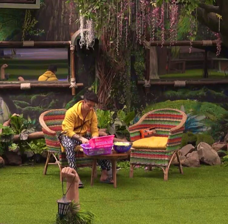 I really feel bad for you #PratikSehajpal 
This season not for you #Pratik 

PRATIKFAM ROARS

VIEWERS FAVOURITE PRATIK

#PratikFam #PratikIsTheBoss