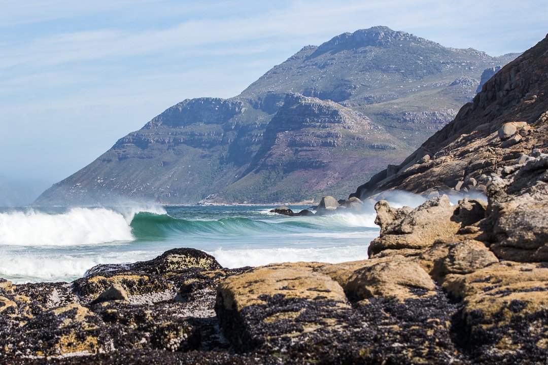 chappypix's tweet photo. Some decent surf down south this morning . #surfphotography #capelens #capesurf #capetown https://t.co/3vCFfSlSmS