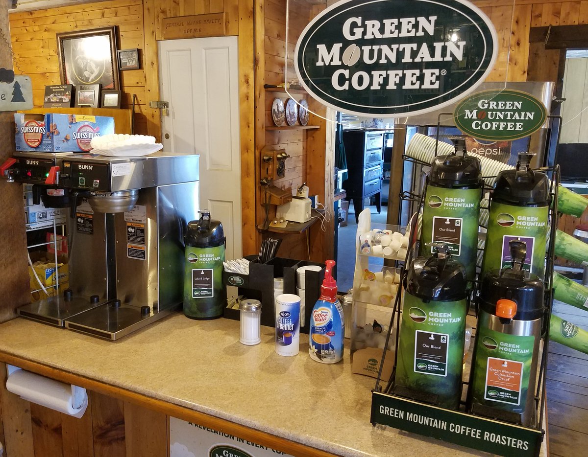 PlymouthStore's tweet photo. Start the New Year out right with some fresh, hot #Coffee from #PVS https://t.co/flIbZBzduX