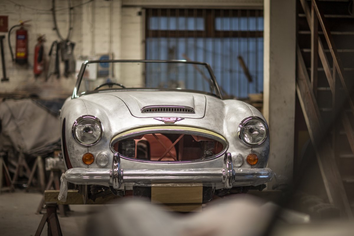 msnhealey's tweet photo. Happy New Year.  We have just added some fantastic new cars to our website including a freshly restored 3000 Mk 2 BN7, a 3000 Mk 3 undergoing restoration and a 3000 MK 2A BJ7 undergoing restoration.
.
.
#austinhealey #restoration #murrayscottnelson #bighealey https://t.co/OwKOANygHF