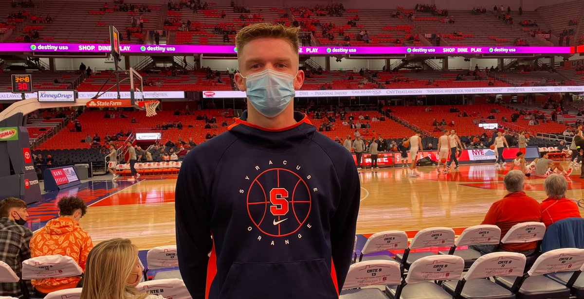 Syracuse basketball signee Justin Taylor (@jctbball12) took in his first basketball game in the Dome on Saturday. We spoke to him about the experience, his impression of Orange fans, discussions with the coaches afterwards and more. https://t.co/VfQ7iUuA9A https://t.co/u1vUoXc90O