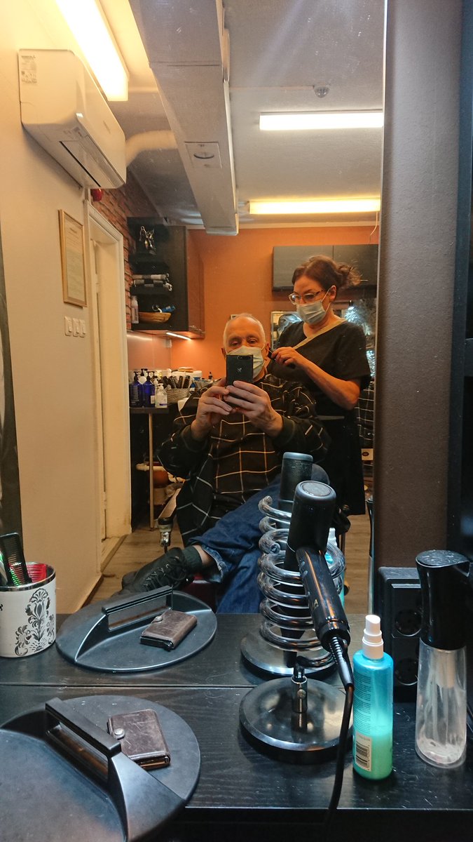 petterin1's tweet photo. https://t.co/6QL7YrMykX
#parturissa #LillyKarlsson1928 #porvoo #borgå #barberare #frisörsalongen https://t.co/UURPlYms03