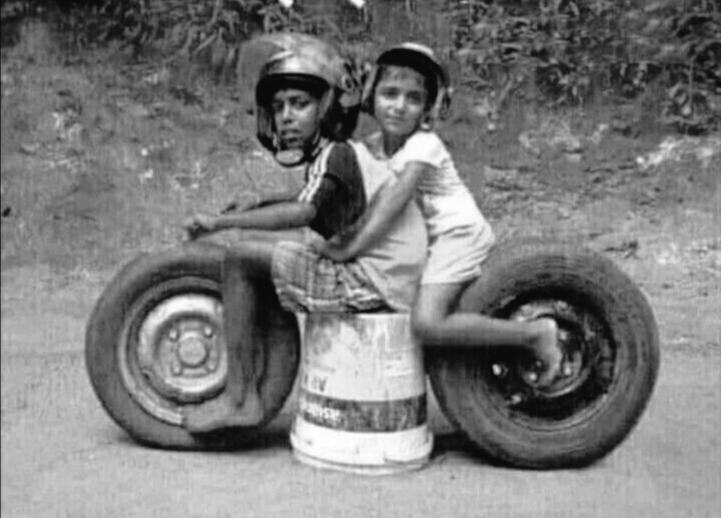 Pardeep7972549's tweet photo. खुशियाँ अनमोल होती हैं,
वे कोई धन की मोहताज
        नहीं होती। https://t.co/G877vrg1ow