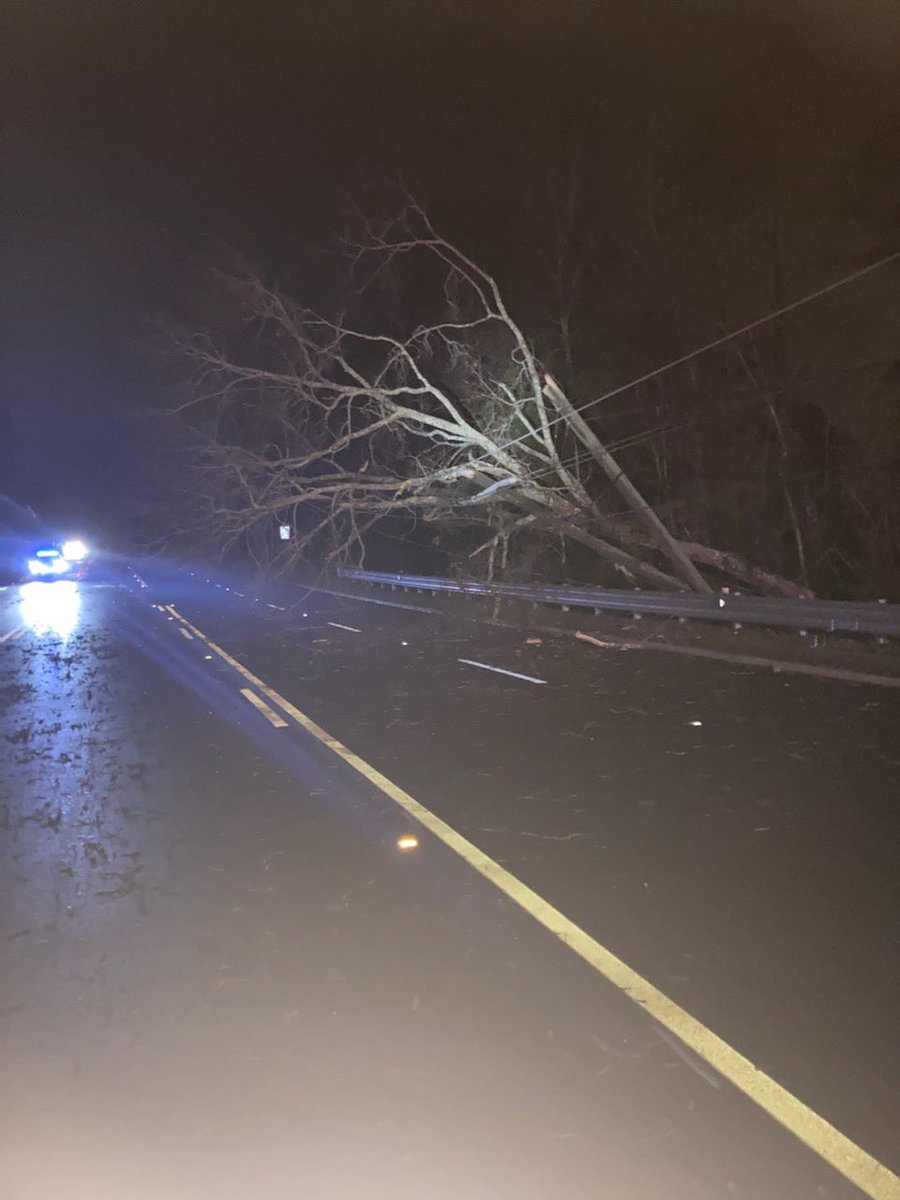 WarnerRobinsPD's tweet photo. Traffic Alert:   South bound lanes on Moody Road at Feagin Mill Road are being diverted due to downed power lines.  Please find an alternate route.  #WRPDstrong #trafficalert 

City of Warner Robins Government https://t.co/ntHfZ8PtDQ