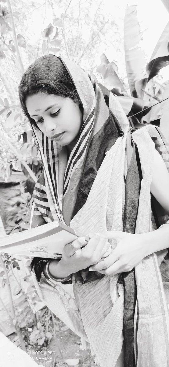Muskanjaybhim's tweet photo. A tribute to mata "Savitri bai fule" https://t.co/T9g8D3LrXm