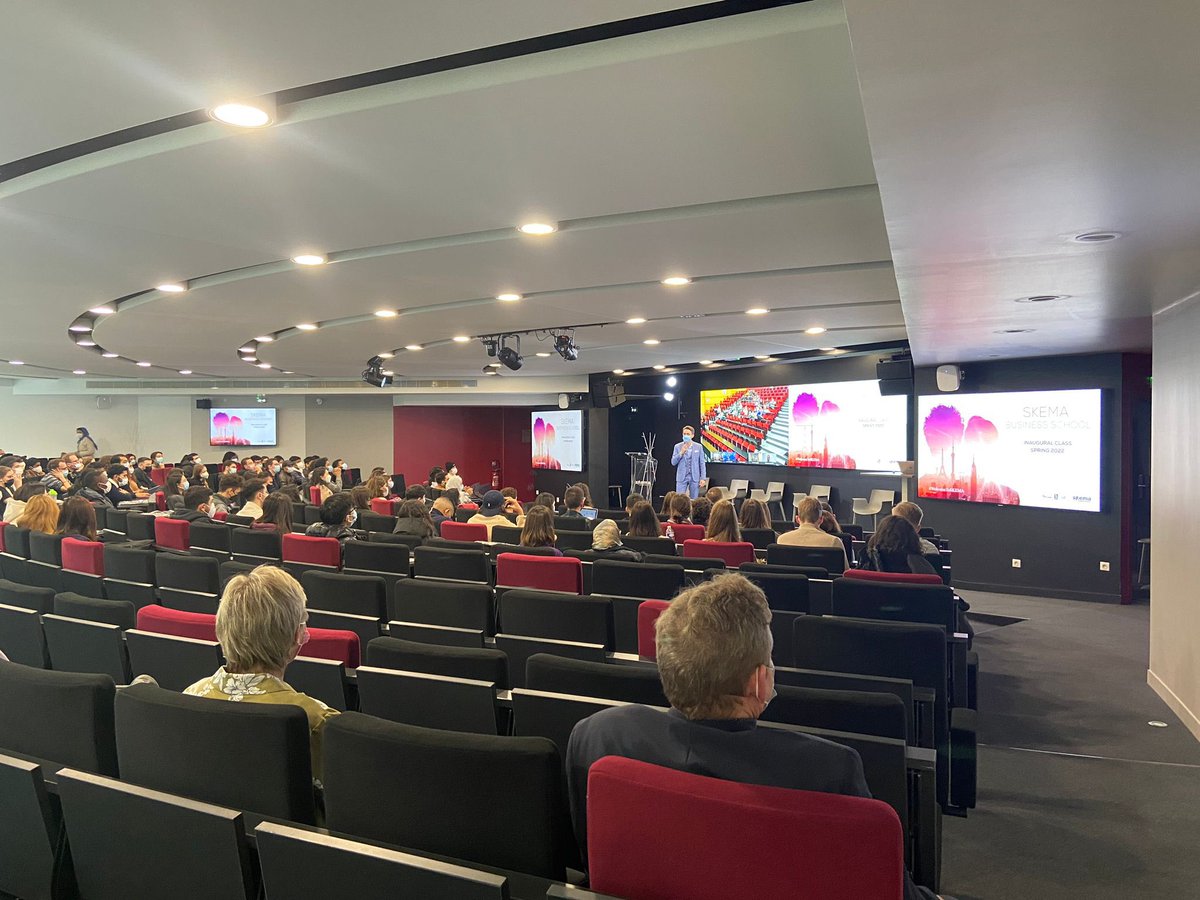 SKEMA_BS's tweet photo. [LIVE] Nous souhaitons la bienvenue à tous les nouveaux étudiants #SKEMA à l’occasion de cette leçon inaugurale Spring 2022 depuis notre campus #SKEMAgrandparis et en multiplex sur nos campus #SKEMAlille et #SKEMAsophiaantipolis. #WelcomeToSKEMA https://t.co/b8Upl1CgTT