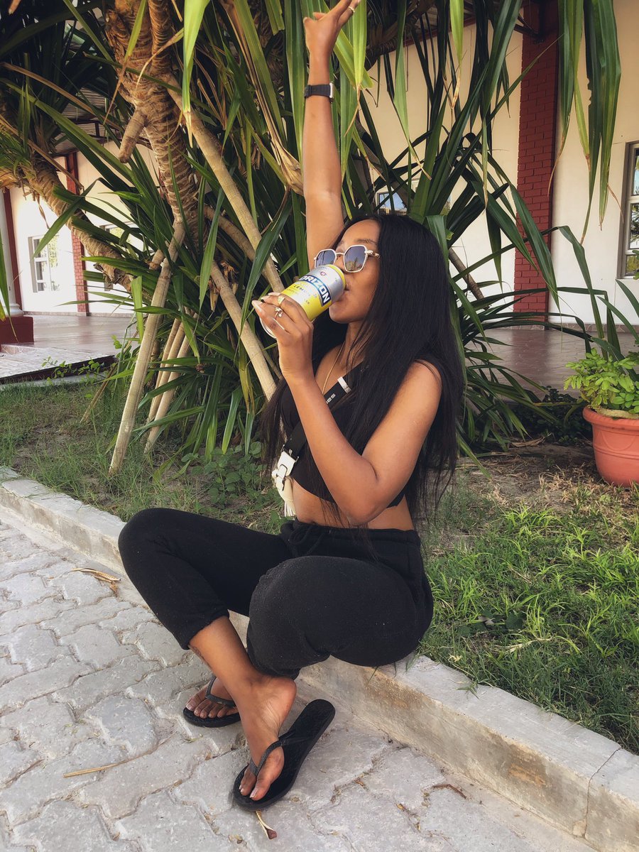 NVLO__'s tweet photo. 2022 mood board ππ, happy new chapter everyone β€οΈβ€οΈ
#BrewedFor24seven #BrewedForSummer #24sevenBeer
@Horizon_nam https://t.co/d7jEeC7Rqu
