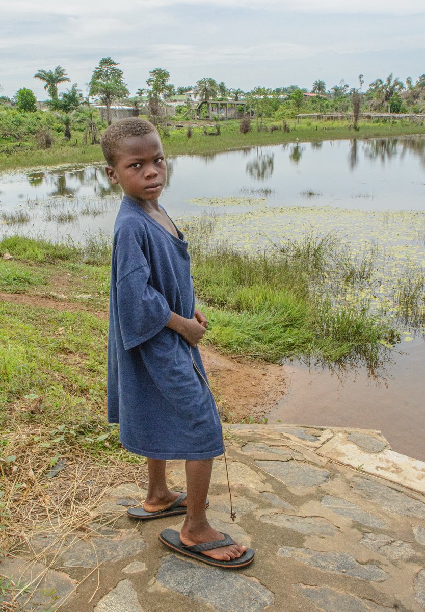 kleider machen leute...
...ich bin eher der meinung
bildung und ausbildung verhelfen zu mehr chancen im leben...
