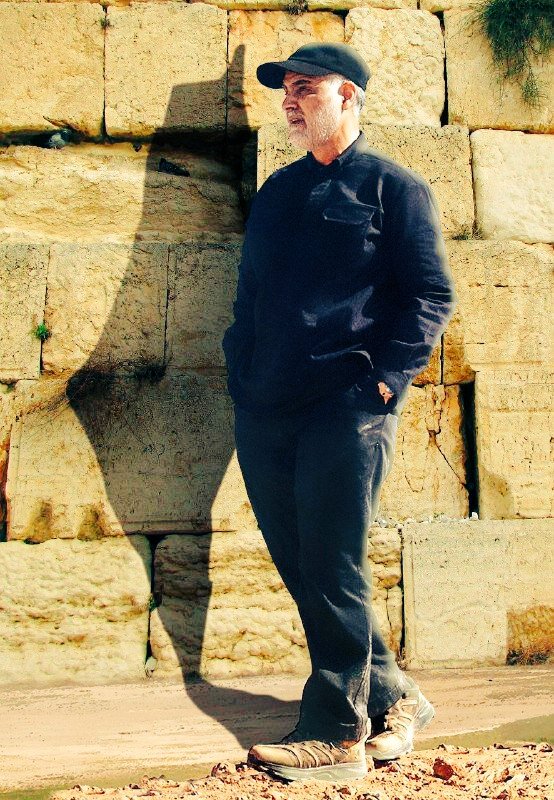 khatam_s13's tweet photo. When you are friend with God, you become the leader of hearts ...
#Hero 
#حبیب_ولایت https://t.co/tYPDxLuxCR