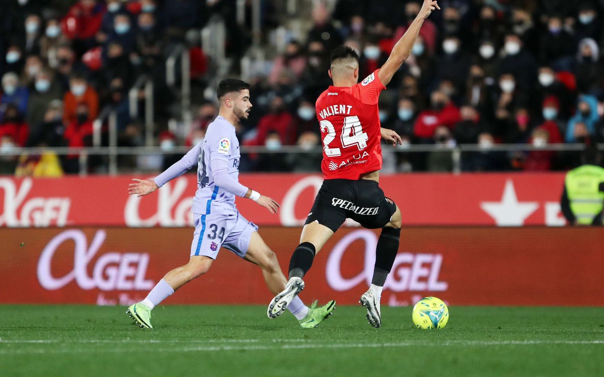 🔵🔴 No hay mejor manera de empezar el año. Debut y victoria!! Gracias a todas las personas que han hecho esto posible. Força Barça!⚔️