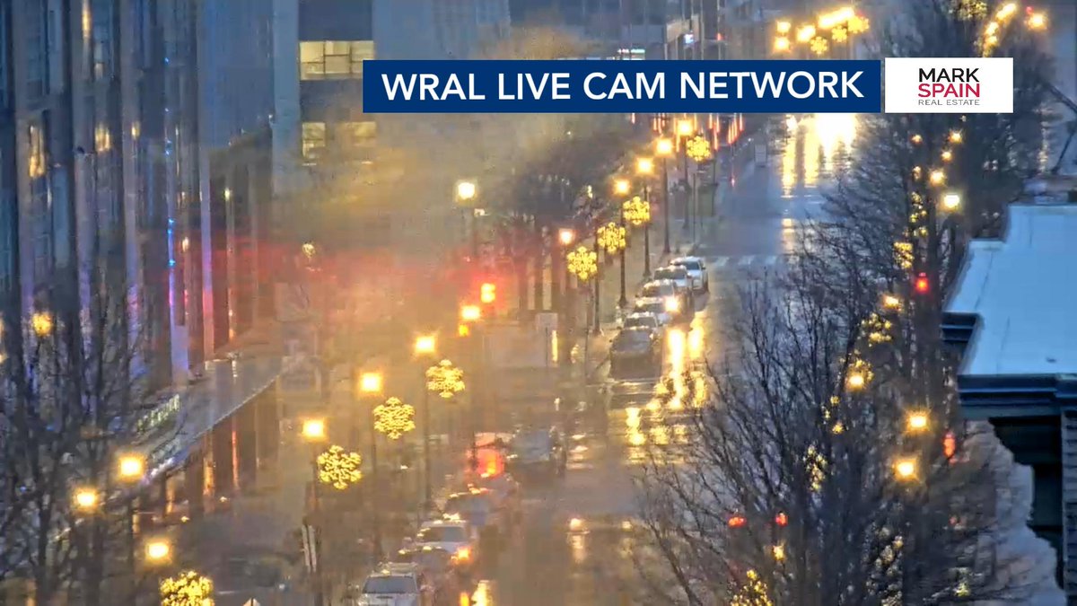 psheerwood's tweet photo. The roads are a mess this morning. We are getting numerous reports of blocked roads due to flooding. Do not drive through any flooded roads. 

Turn on WRAL News, we will show you where the trouble spots are this morning as you guys head back to work and school. @WRALWeather https://t.co/GRetQrFPGW