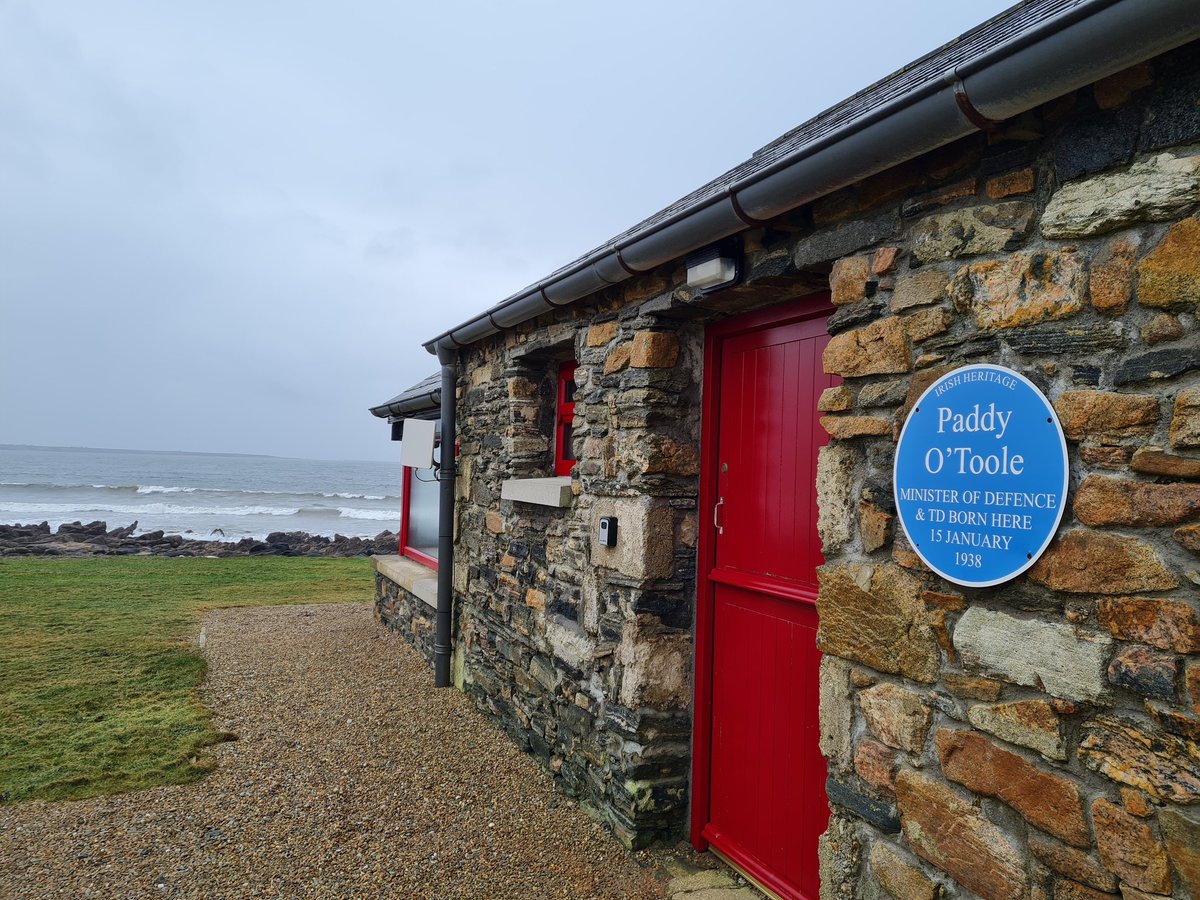 AislingDSenator's tweet photo. Exploring #Mayo at Dumha Locha in #Gaeltacht and discovered the birthplace of @FineGael Minister Paddy O'Toole in 1938.
From one of the most westerly tips of the island to Dรกil Eireann!
#West #Windswept #Atlantic #Doolough https://t.co/tCqShZPCJp