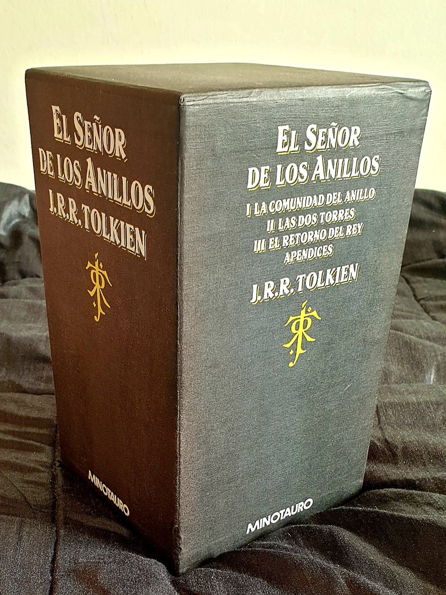 resistencia bulto Premio Ediciones Minotauro on Twitter: "Hoy se celebra el 130 aniversario del  nacimiento de J. R. R. Tolkien, uno de los grandes autores de literatura  fantástica de todos los tiempos. Para conmemorar este