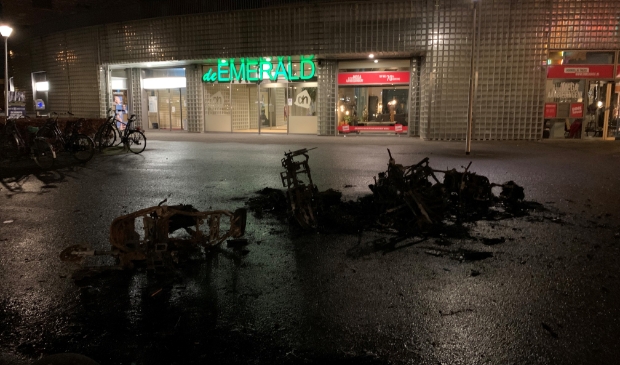 Deelscooters in brand gestoken -  telstar-online.nl/nieuws/actueel…