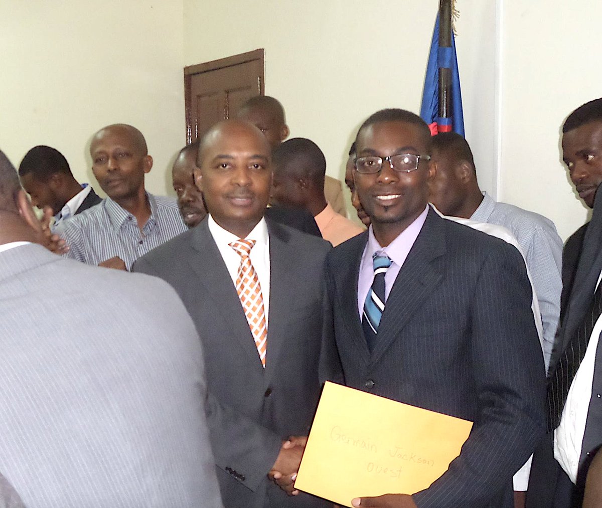 nesmymanigat's tweet photo. 6 oktòb 2014 mwen remèt 134 lèt nominasyon nan kad 507 dosye entegrasyon etidyan Lekòl Nòmal mwen trete 2014-2016. Apati Janvye, n ap kontinye aplike mezi 10 #12Mesures yo. N ap entegre gradyèlman etidyan ENS, CFEF, FIA, UPR, ENGA, ENARTS...... selon nouvo bidjè a. #LekòlPaKaTann https://t.co/Yw3LFWnNo6