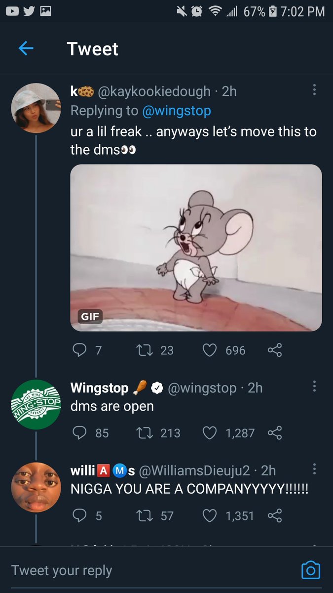 GatitoJoseos's tweet photo. WHAT THE FUCK IS WINGSTOP DOING https://t.co/wRTdbgGaDR