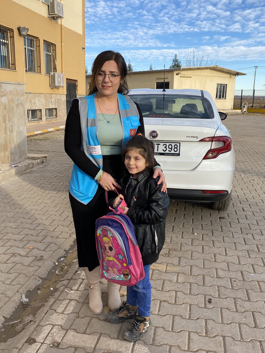 SurucKultur's tweet photo. ♻️Qudra Prg. İle desteklen Sıfır Atık Projesi kapsamında en fazla atık toplayan öğrencilere kırtasiye kiti hediye ettik. Sizde atıklarınızı geri dönüşüme kazandırarak bizimle birlikte Sıfır Atık Hareketine katılın,topladığınız atıkları bize ulaştırın
@kenanaktas21
@QudraProgramme https://t.co/pFkOvdIvCU