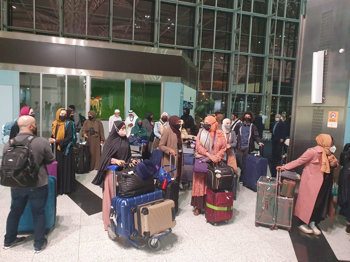 DSTWorldTravel's tweet photo. Our DST guests checking at Madinah Almunawarrah and all ready to start their #Umrah experience Alhamdulillah.
Book now and journey with us to complete the rites of #Umrah
https://t.co/NlehwbhfnE 
#DST #Umrah2021 #DecemberUmrah #Umrah2022 #Saudi #Islam #muslim #muslimah #bismillah https://t.co/umsxJasSWt