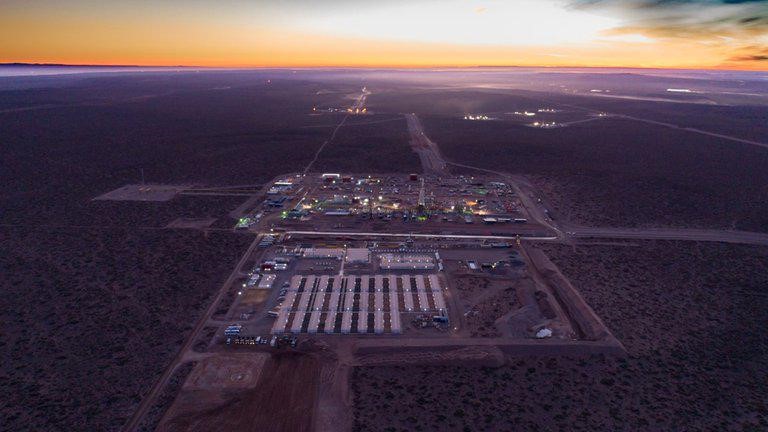 Julian Hecker tweet media