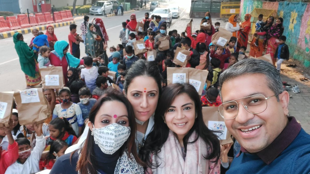 Thank you <a href="/ROUBLENAGI/">ROUBLE NAGI - रूबल नागी</a> and <a href="/RNAFMUMBAI/">RN Art Foundation</a> for making #nraisantascause a huge success for <a href="/NRAI_India/">NRAI</a> <a href="/KabirSuriAzure/">Kabir Suri</a> <a href="/sagar_daryani/">Sagar Daryani</a> <a href="/priyanksukhija/">priyank sukhija</a> 
<a href="/vishalanandggn/">Vishal Anand</a>
