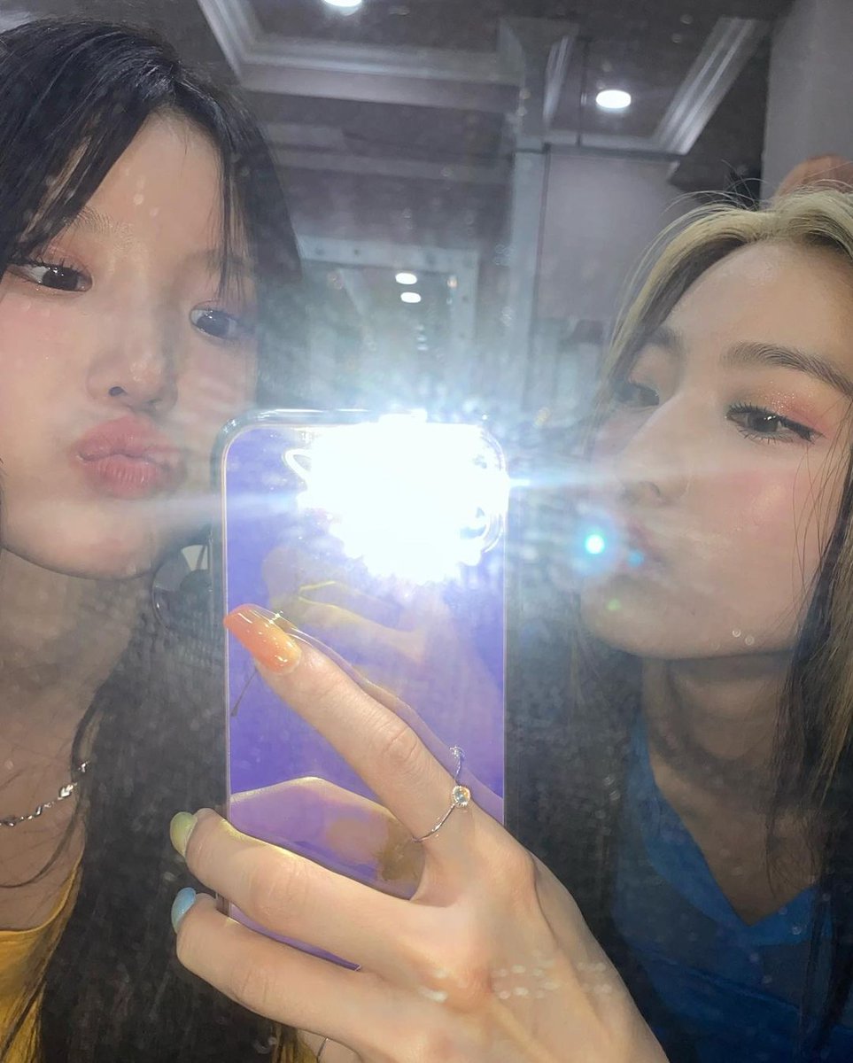 fromistagram_♥ (ia) tweet media