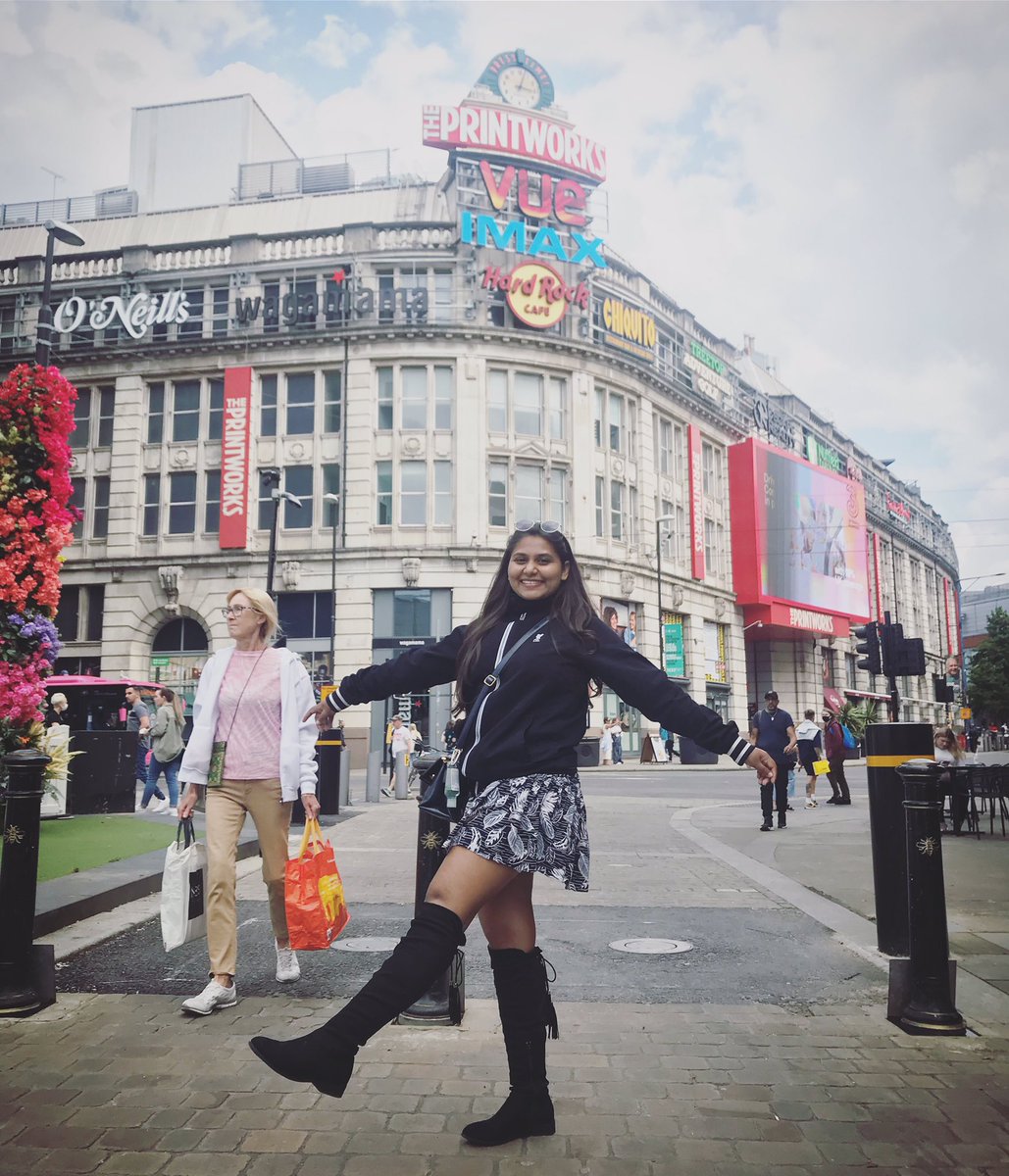 Stepping into 2022 be like.... 🏃🏻‍♀️

#travel #travelphotography #manchester #unitedkingdom