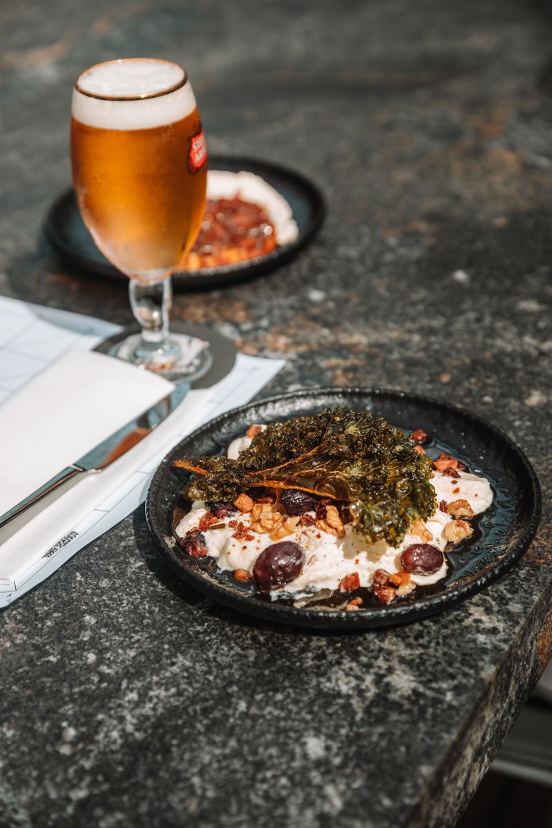 StellaArtois_Ar's tweet photo. Invernadero es IDEAL para ir con amigos. Te recomendamos que pruebes la Stracciatella con uvas, tiene una pinta ๐ #LaVidaArtois #FoodHuntersโ
โ๐ Biblioteca Nacional de Buenos Aires https://t.co/icoQPkxnlL