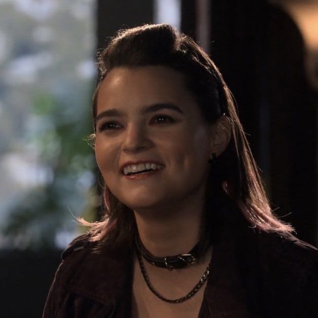aurastar666's tweet photo. @httpsdeckerstar @AnaMuriel91 Which means their daughter does! https://t.co/rlK9QaVtwg