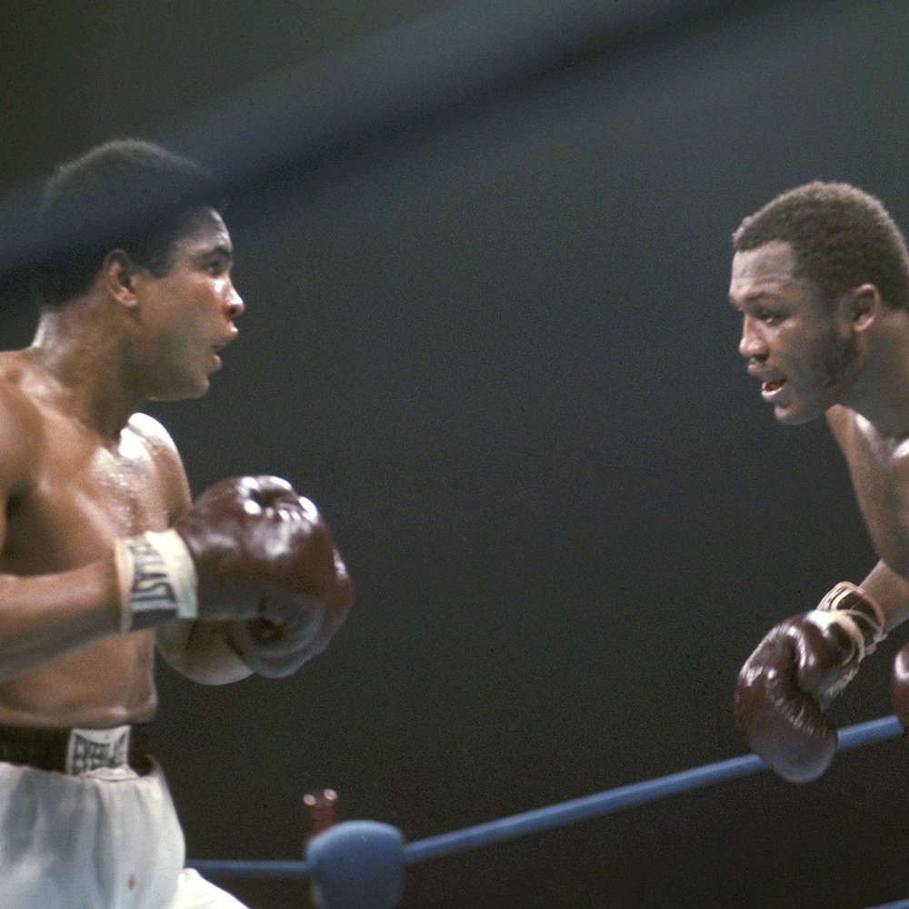 Muhammad Ali versus Joe Frazier on their second of three bouts. January 28, 1974. 

📸: <a href="/LeiferNeil/">Neil Leifer</a> 

#MuhammadAli #NeilLeifer #JoeFrazier #MadisonSquareGarden #NewYork #Fight #Boxing #Champion #GOAT