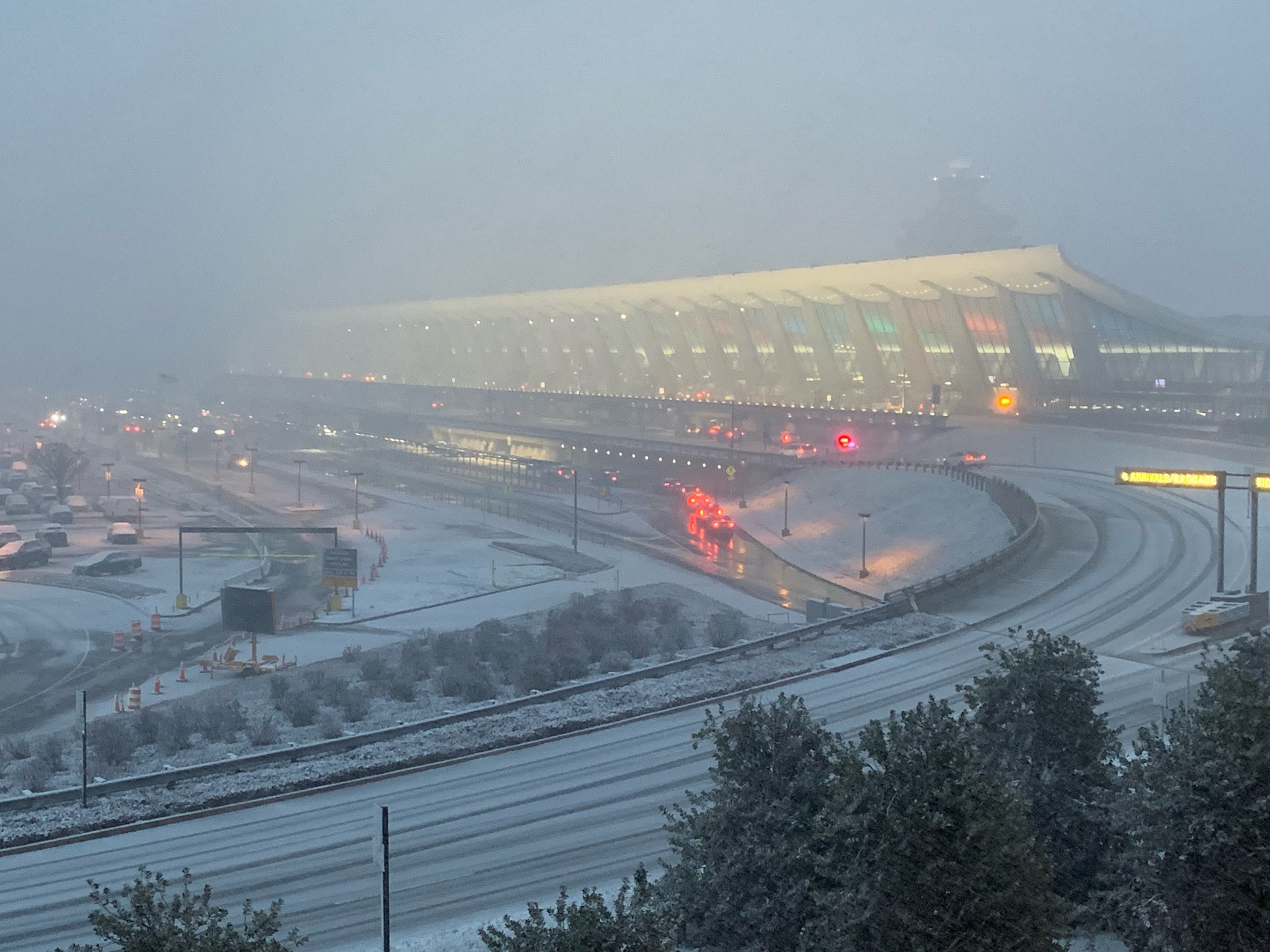 Dulles airport iad on twitter the snow is here some flights have