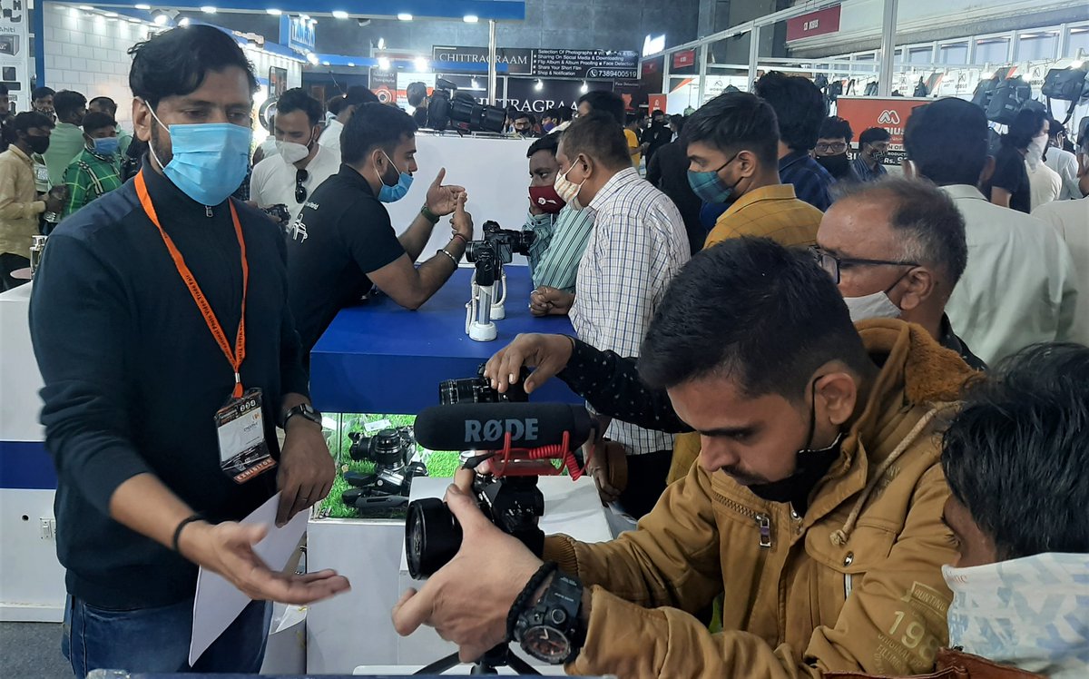 OlympusProIndia's tweet photo. Few happy glimpse from India International Photo Video Trade Fair 2022, Ahmedabad.

#olympus #OlympusPhotography  #photoexhibition #photography #photooftheday #inspiredbyolympus #breakfreewitholympus #loveforolympus #exhibition2022 #camera https://t.co/jowvsLpDoB