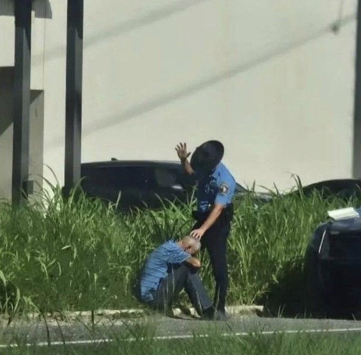 LMikeyJ's tweet image. I'm taking a poll. I know what this is a picture of, but do you? What are your first thoughts after seeing this? Just curious to see how you'll think and where your minds are at. What is this a picture of??