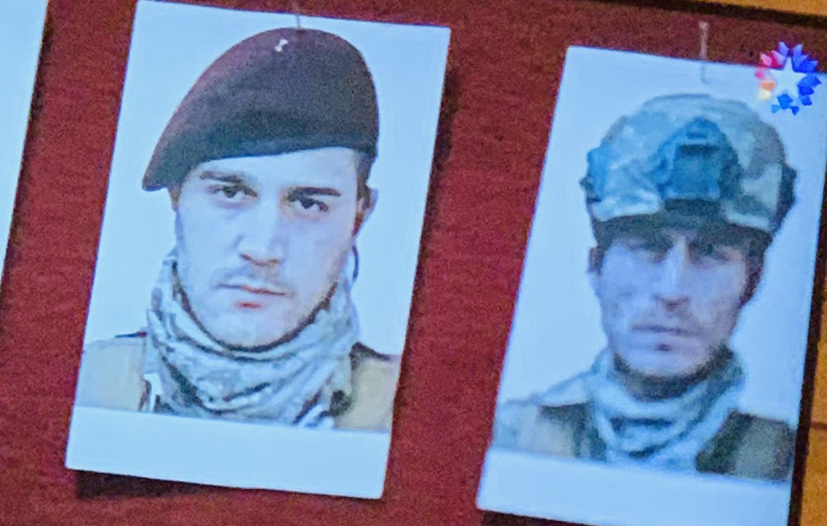EyFetZeyGonK's tweet photo. Hep birlikte olan kardeşler #FetAt #söz https://t.co/n0y9yXdJtL
