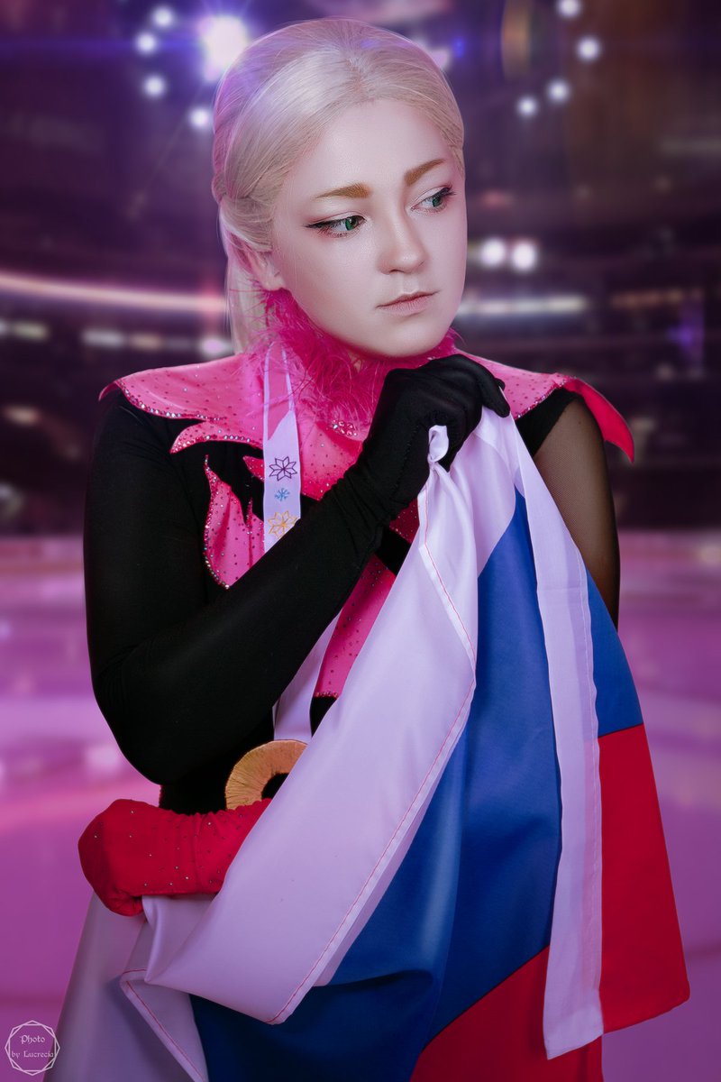 Pidgelin's tweet photo. Не так давно смотрела фигурное катание.. А тут Юрочка подъехал

#YOI #YuriOnIce #yurio https://t.co/ohPRzfPqoh