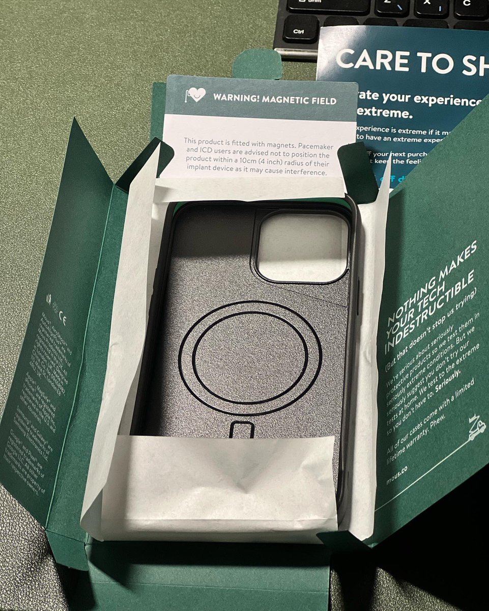 Sngu10's tweet photo. Loving my new MagSafe case and strap from @mouscase . Looks as good as it feels 😍😍
#livewithoutlimits #mouscase #mouscases #mouscasessavetheday #mouscaselife https://t.co/tIDjathSXd