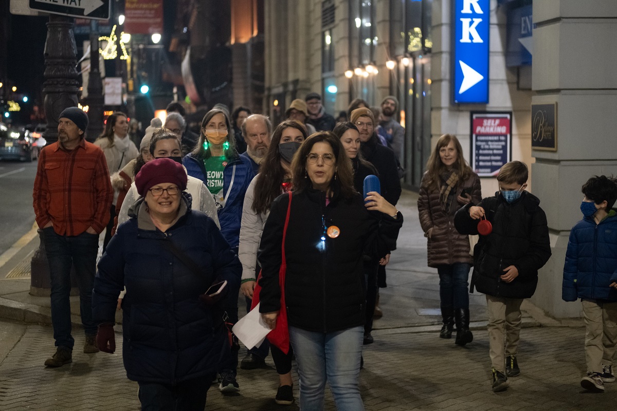 RelacheEnsemble's tweet photo. Shout out to all who came down to RHSQ to make our world a better place through music! 
Relâche is proud to be part of Phil Kline's street promenade across 30 YEARS, 146 CITIES, 5 CONTINENTS!
*|https://t.co/MtiPri5GPO|* *|https://t.co/0XXgwOPhpI|* https://t.co/ksHUuovnVT