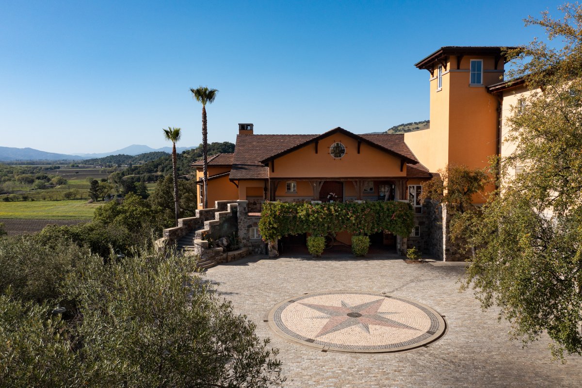Like our vines, we’ll be taking a short winter break — the  winery tasting room will reopen on January 13th. 

Our schedule will be Thursday-Sunday with tastings by appointment only for guests 21+.

We look forward to welcoming you!

Reservations: 🔗  bit.ly/silverado-rese…