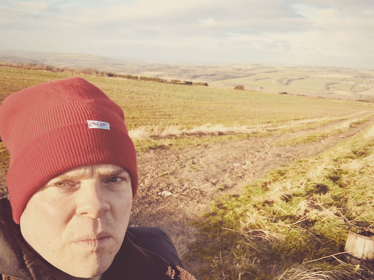 steve_und's tweet photo. #RedJanuary Day 3: cold and brisk walk around the local farm fields, before the rain and snow fell!
Feeling the benefits from the regular exercise 🏃
#RedJanuary2022 #MentalHealth #Wellbeing #RedJanNE https://t.co/DUVuShnKzB